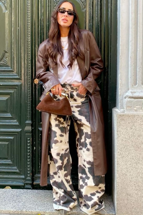 como-usar-estampa-cow-print-look-com-calça