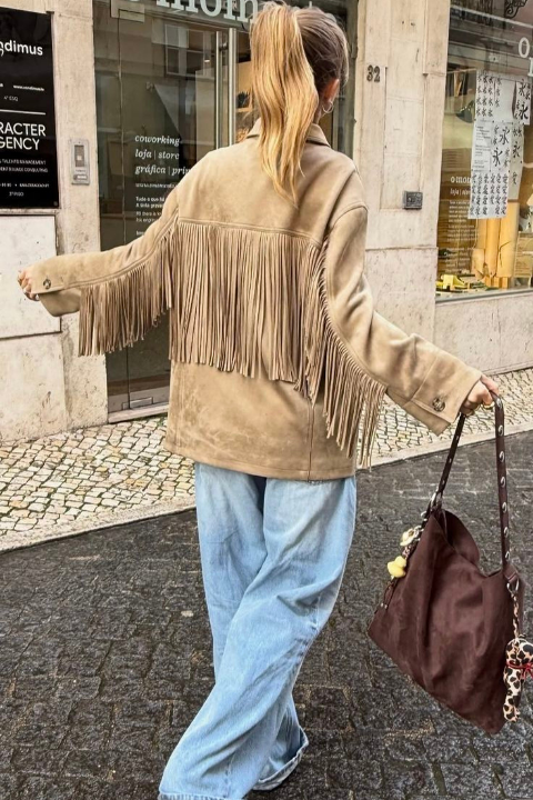 como-usar-jaqueta-de-franjas-look